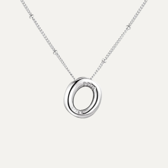 Detail of the bubble initial, hypoallergenic 925 sterling silver (42)