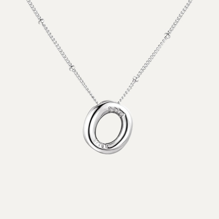 Detail of the bubble initial, hypoallergenic 925 sterling silver (42)