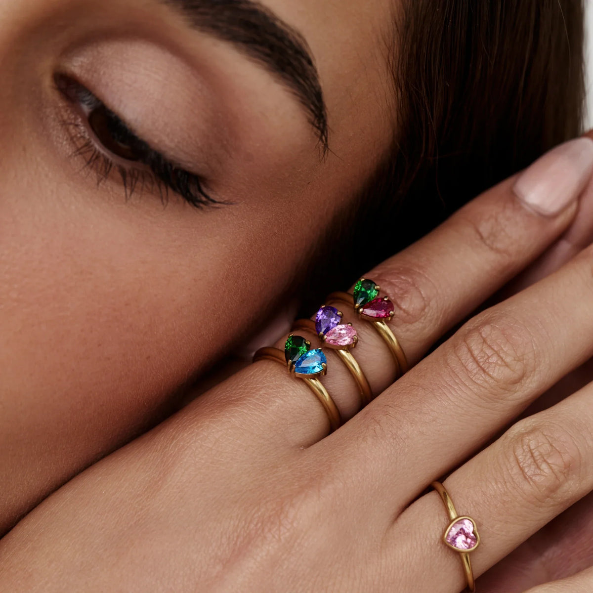 Anillo Piedras de Aniversario Corazón