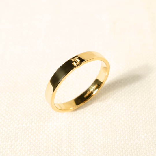 Anillo de Banda con Inicial en oro